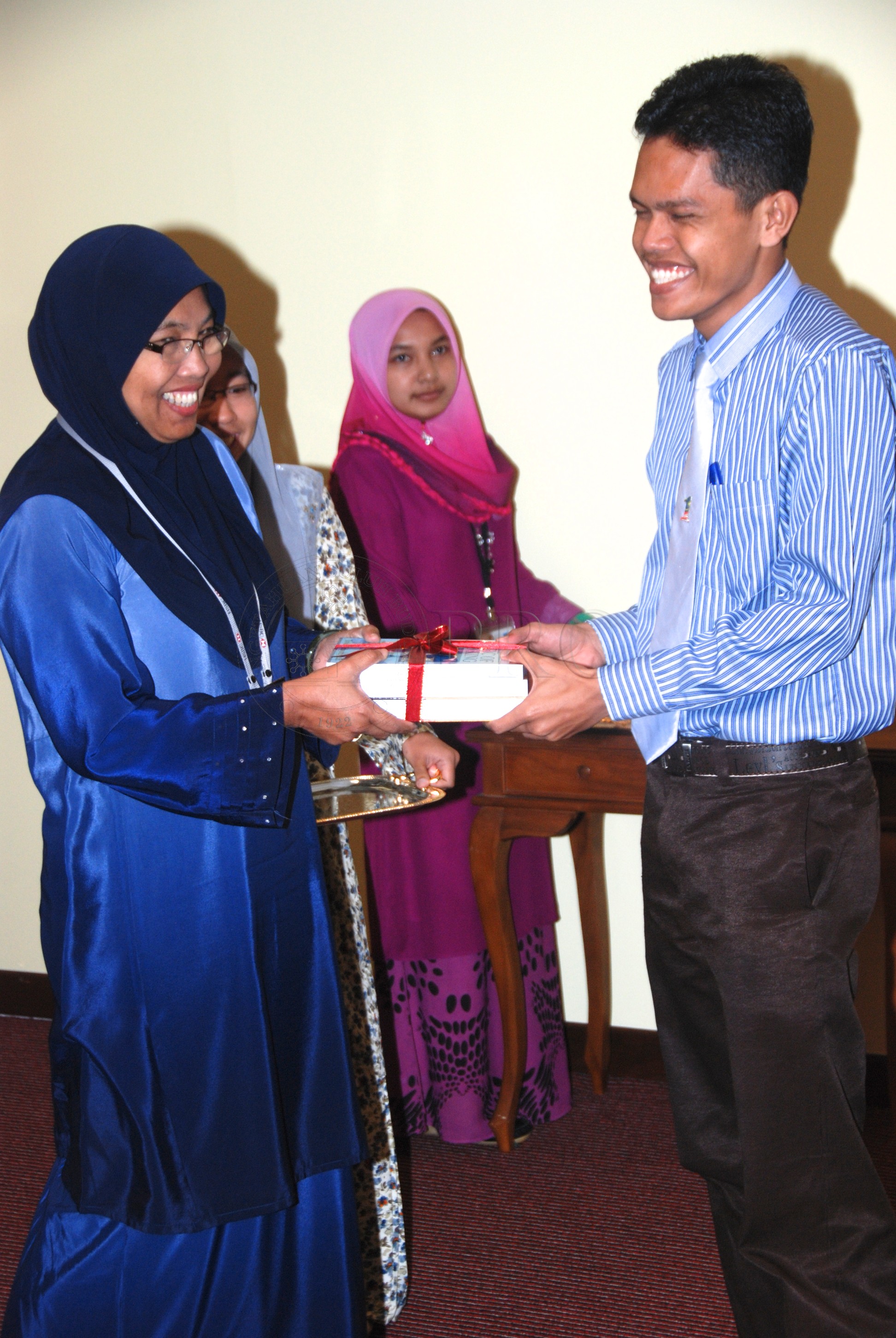 PRO 12 123 melayu DSC 6471